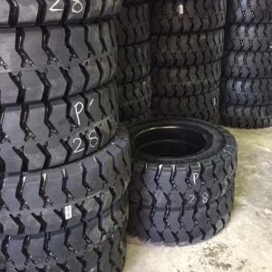 Lốp đặc cho xe nâng